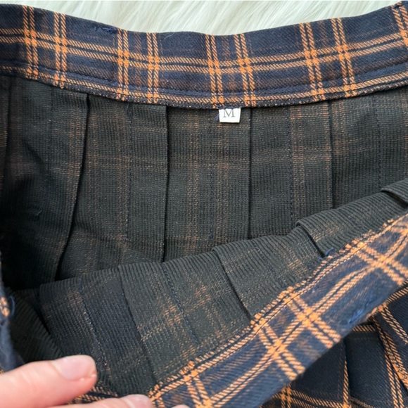SHEIN Moosta Plaid Pleated Flap Pocket Mini Skirt Medium - Picture 4 of 7